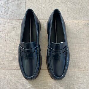 Freda Salvador Elba Loafer in Dark Navy